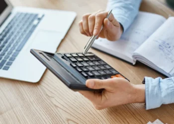Tecnologia Catarinense Revela R$ 306 Milhões em ISS Não Pago por Empresas do Simples Nacional