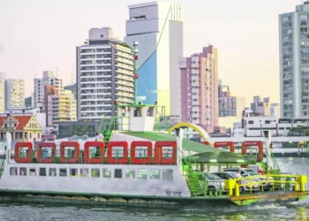 Passe Livre Ferry-Boat Itajaí-Navegantes Garantido: Governo de SC Anuncia Subsídio Histórico para Trabalhadores e Estudantes até 2027