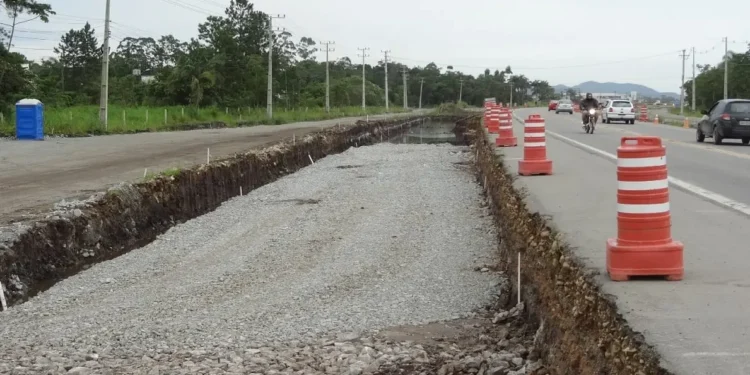 BR-280 em SC: Licitação da Duplicação é Adiada Pela Segunda Vez, Obras de R$ 418 Milhões em Araquari e São Francisco do Sul Sofrem Novo Atraso