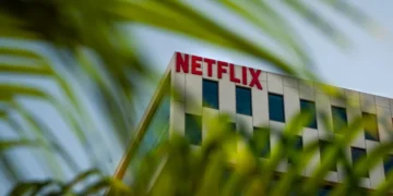 Netflix em Crise? A “Obsessão Woke” e Mudanças Tecnológicas Afundam Gigante do Streaming