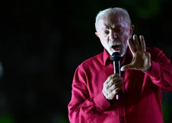 Lula cobra ‘enquadramento’ da Meta e defende regulamentação de redes sociais sem censura