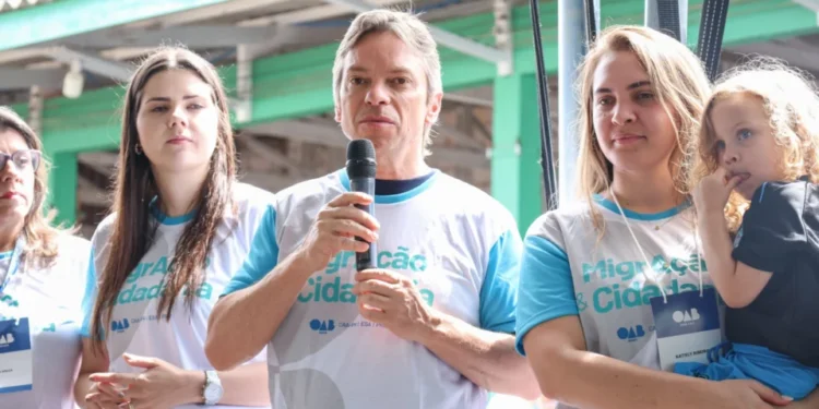 Presidente da OAB-PR critica “polarização despolitizada” e cobra reação à crise no STF