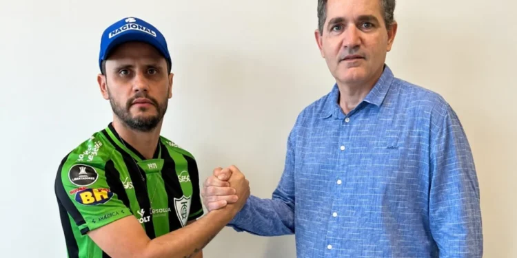 Alex Diniz, Filiado ao PL, Vira Senador por Minas Gerais Após Vitória de Cleitinho Azevedo no Governo Estadual