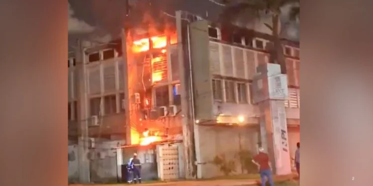 Incêndio na UFPE: PF investiga terceiro fogo em 8 dias, prejuízo milionário e perdas científicas