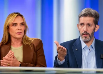 Celina Leão x Leandro Grass: Polarização no DF Espelha Lula vs. Bolsonaro em Eleição Acirrada