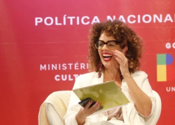 Maria Marighella: Neta do guerrilheiro Carlos Marighella é eleita deputada federal pelo PT na Bahia e promete honrar legado